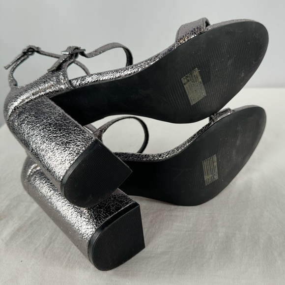 Steve Madden Parrson Pewter Ankle Strap‎ Heels in Metallic Size 8 - Picture 7 of 9